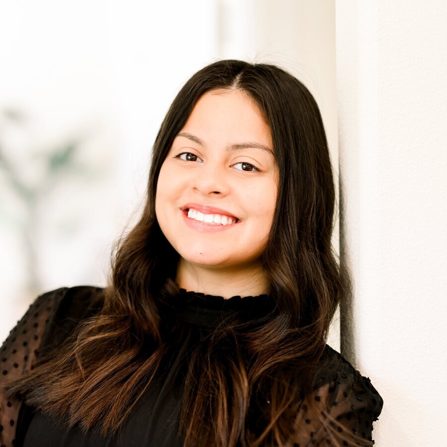 Myla Alvarenga Image